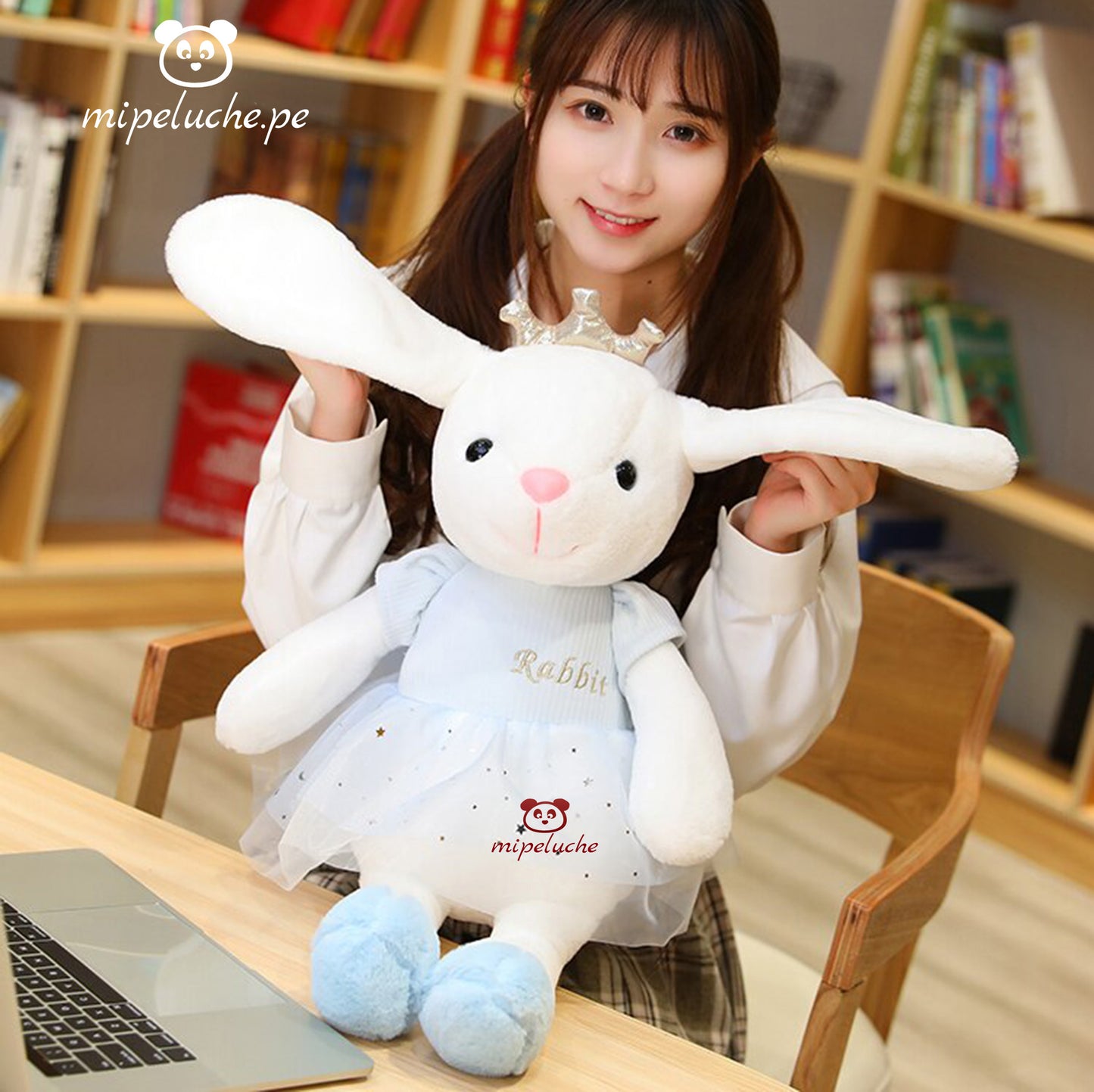 conejo coneja conejita suave peluche felpa juguete con chompa muñeca orejas largas lima peru perú barato envío a domicilio juguete tienda de regalos niños dia de la madre san valentin enamorados cumpleaños
