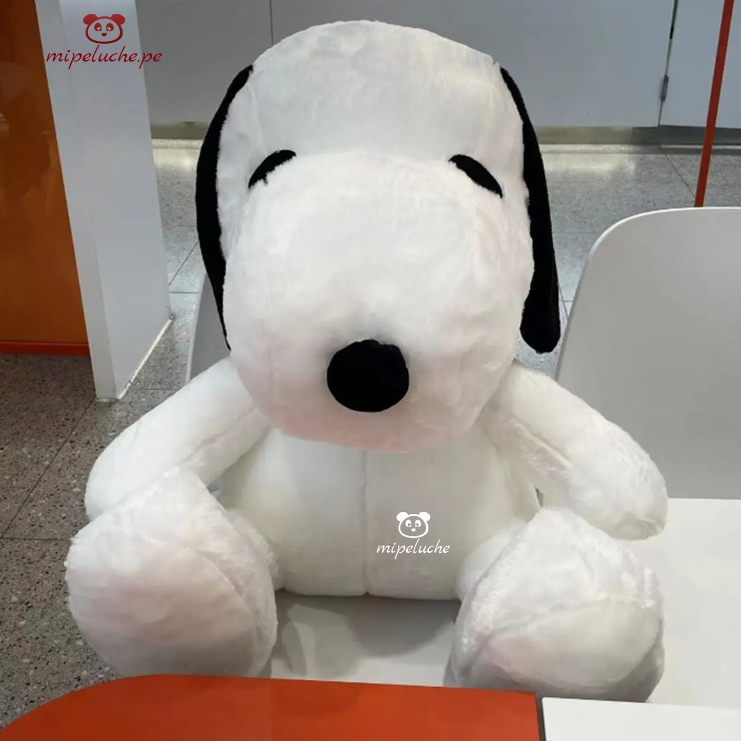 Snoopy snoppy perrito perro peluche cachorro cachorrito pug felpa tienda de regalo original lima peru perú envios delivery enamorados san valentin cumpleaños dia de la madre niños