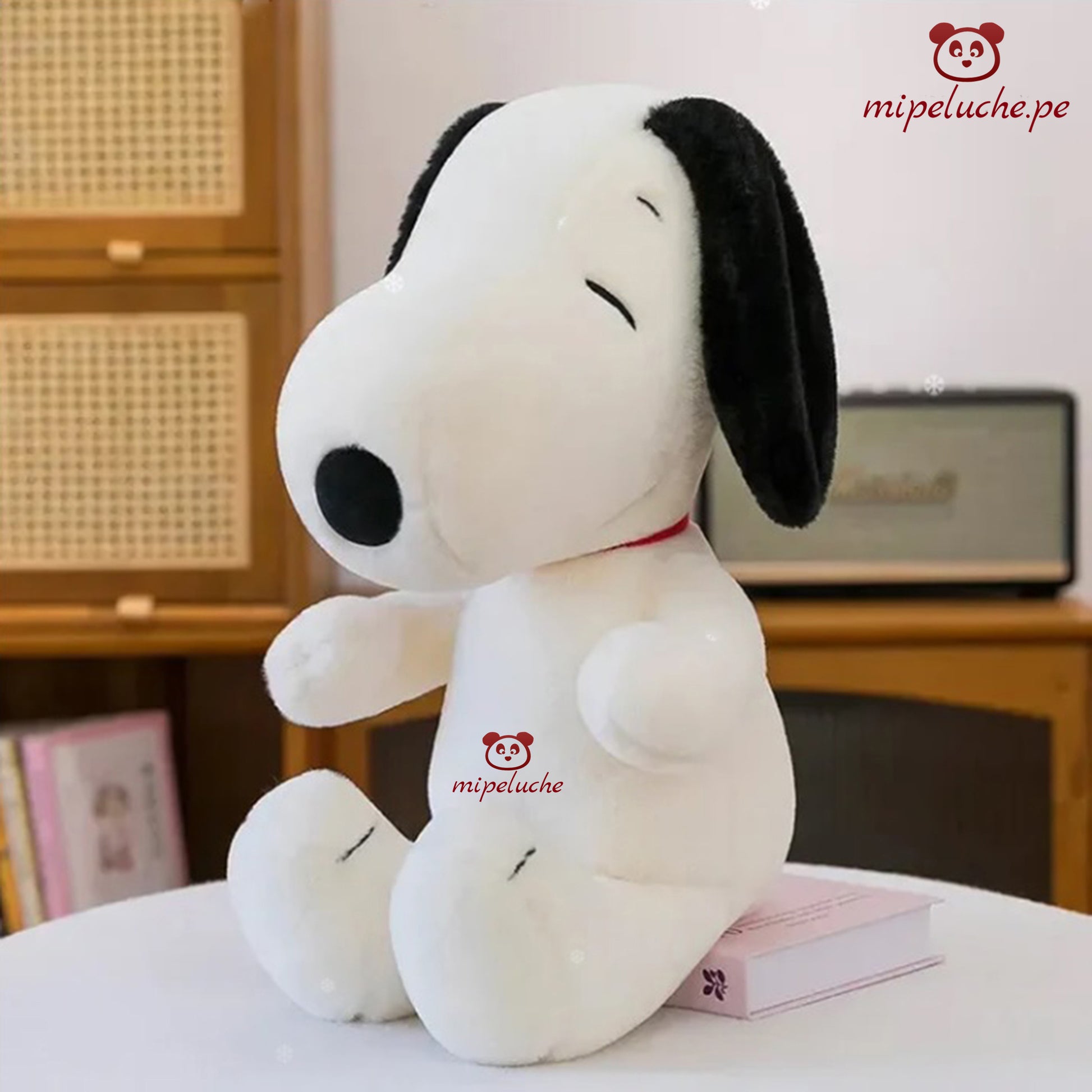 Snoopy snoppy perrito perro peluche cachorro cachorrito pug felpa tienda de regalo original lima peru perú envios delivery enamorados san valentin cumpleaños dia de la madre niños