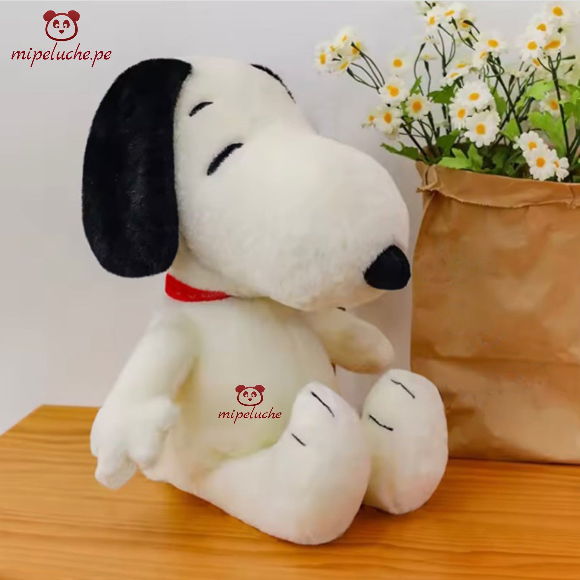 Snoopy snoppy perrito perro peluche cachorro cachorrito pug felpa tienda de regalo original lima peru perú envios delivery enamorados san valentin cumpleaños dia de la madre niños