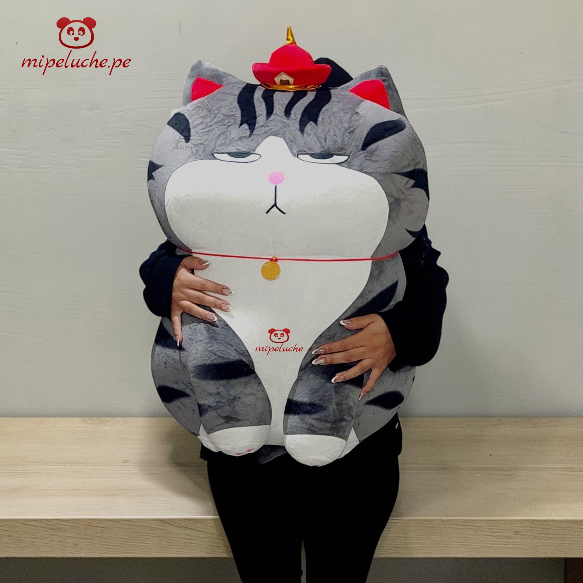 gata emperador grande gigante kawai chino gato gatito gatita peluche felpa tienda de regalo original lima peru perú envios delivery enamorados san valentin dia de la madre niños cumpleaños