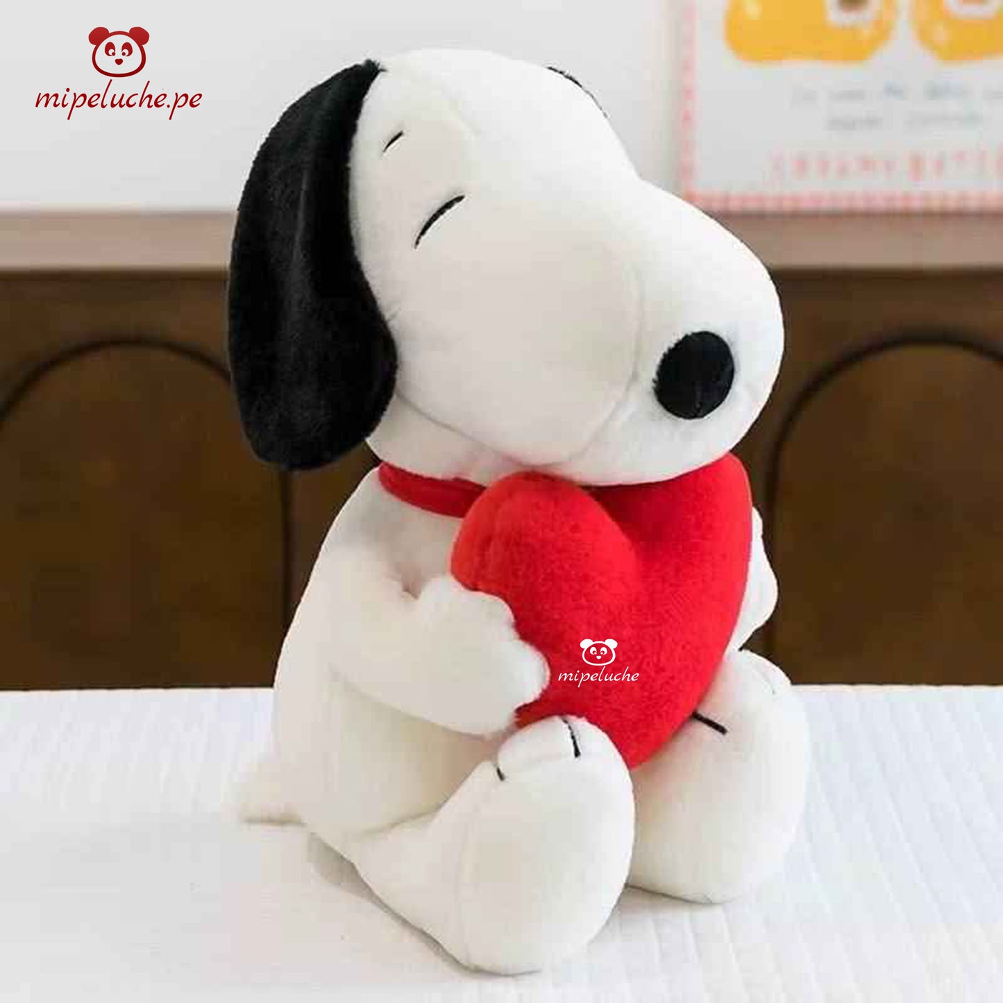 Snoopy snoppy perrito perro peluche cachorro cachorrito pug felpa tienda de regalo original lima peru perú envios delivery enamorados san valentin cumpleaños dia de la madre niños