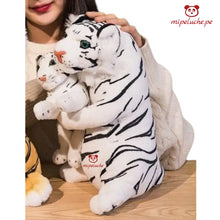 Cargar imagen en el visor de la galería, tigre siberiano peluche felino con cria lima perú peru barato regalo original tierno tienda de regalos niños san valentin enamorados dia de la madre navidad cumpleaños