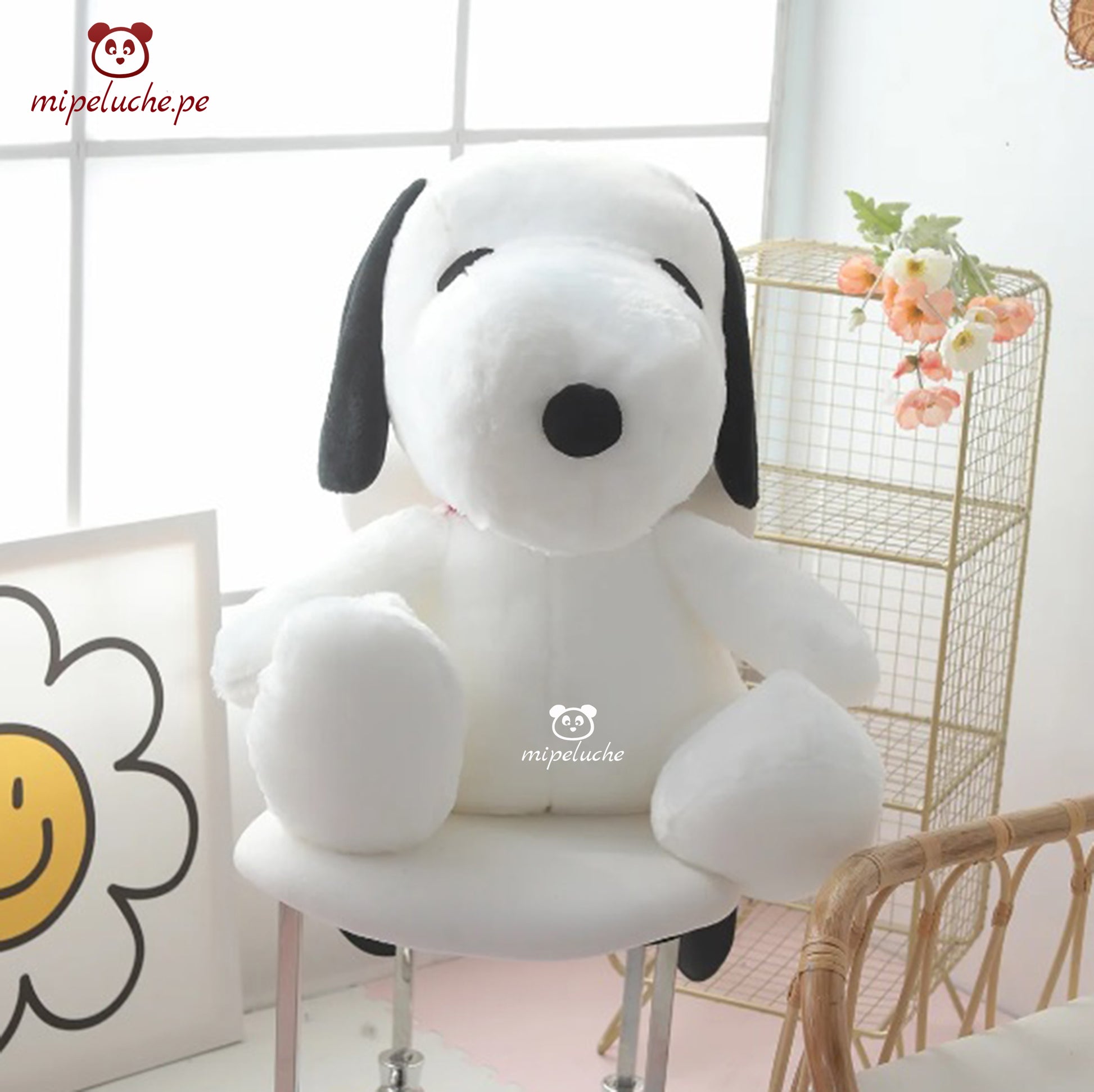 Snoopy snoppy perrito perro peluche cachorro cachorrito pug felpa tienda de regalo original lima peru perú envios delivery enamorados san valentin cumpleaños dia de la madre niños