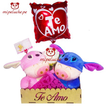 Cargar imagen en el visor de la galería, peluche stitch lilo angela disfrazado disfraz chancho chanchito lima peru perú delivery tienda de regalos enamorados novios envios arreglos oso felpa san valentin dia de la madre niños cumpleaños