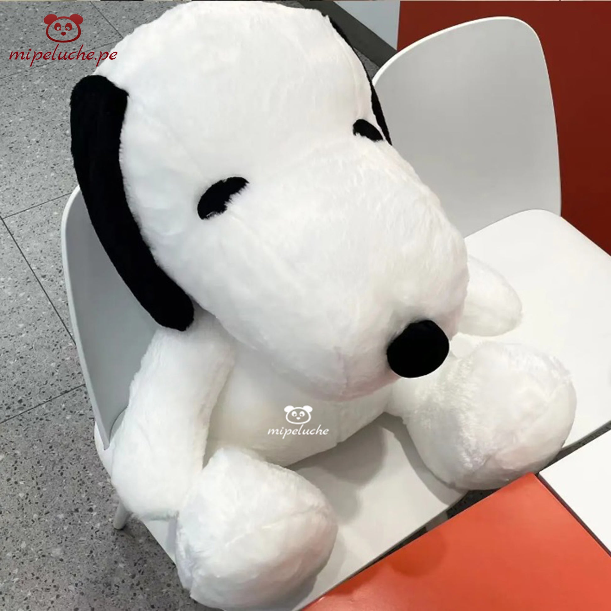 Snoopy snoppy perrito perro peluche cachorro cachorrito pug felpa tienda de regalo original lima peru perú envios delivery enamorados san valentin cumpleaños dia de la madre niños